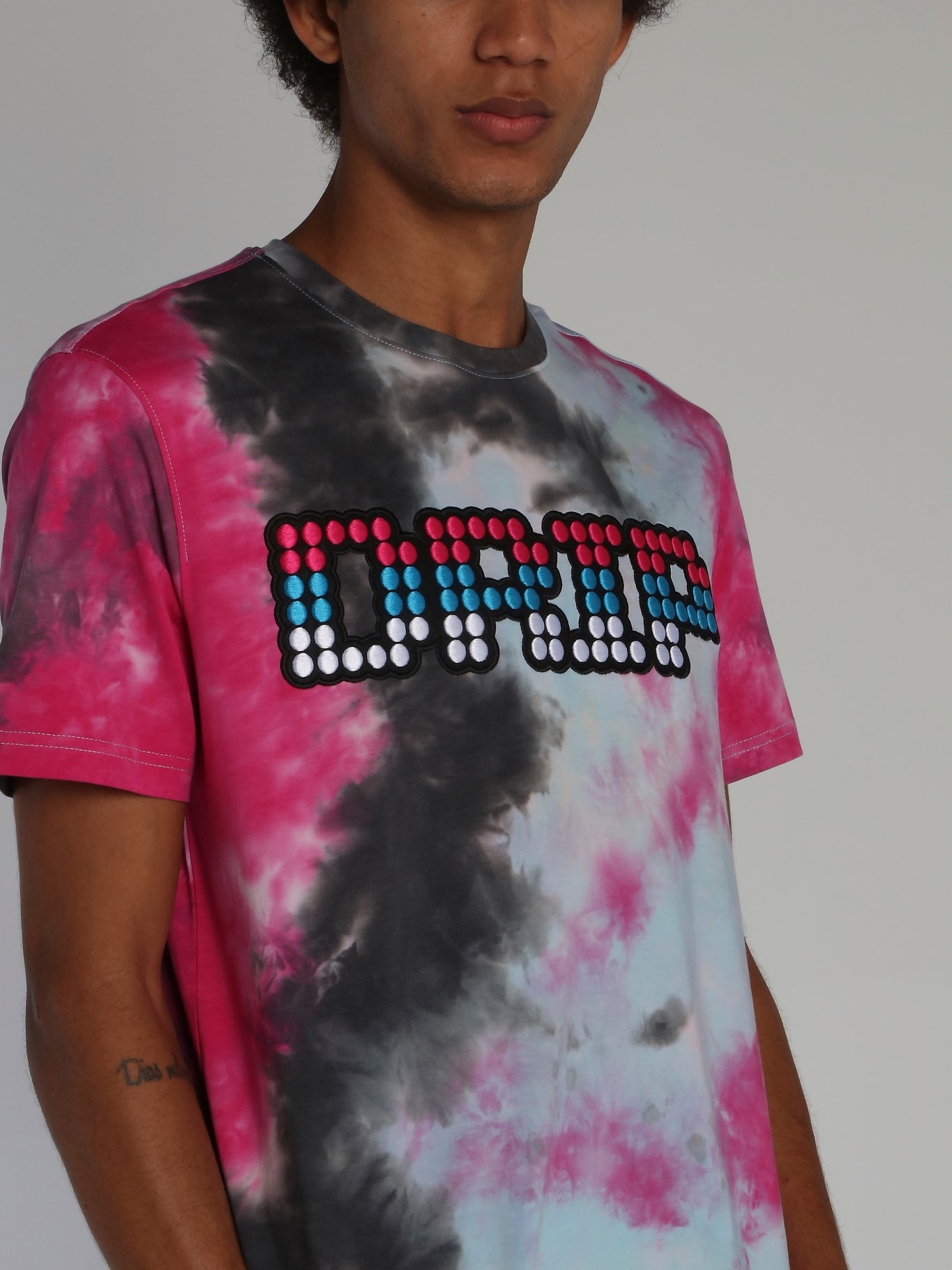 Title: What is the Brand of Liu Haorans Tie-Dye T-Shirt?