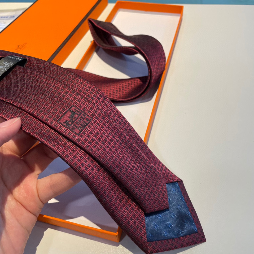 How to Read Hermès Tie Clip Brand and Model Numbers