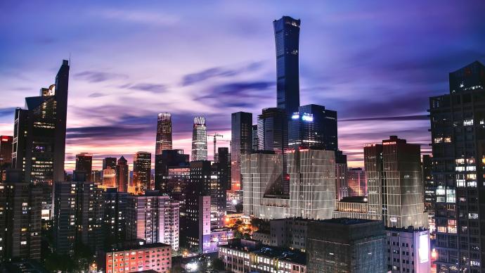 The Vibrant Hues of Shenzhen: Embracing the Colorful World of Yellow