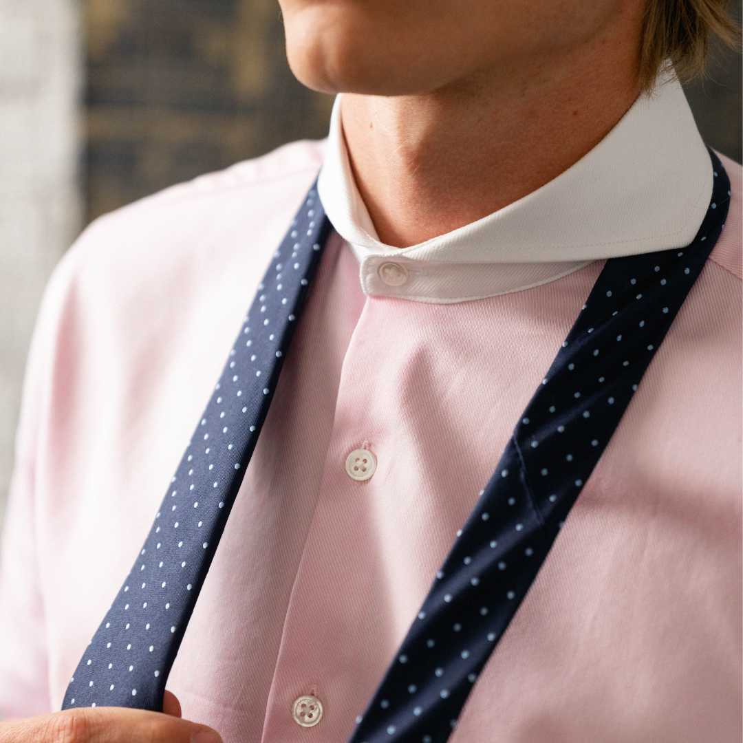 The Art of Mens Tie Neckwear: A Guide to the Perfect男式领带衬衫Combination