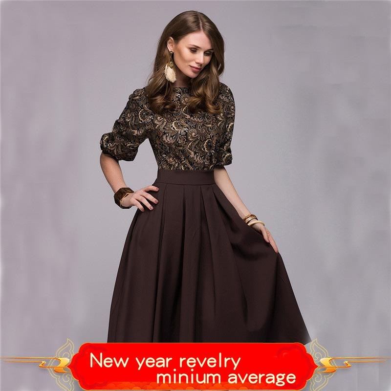 Unconventional yet Stylish: The Perfect Blend of Formal Wear for Ladies