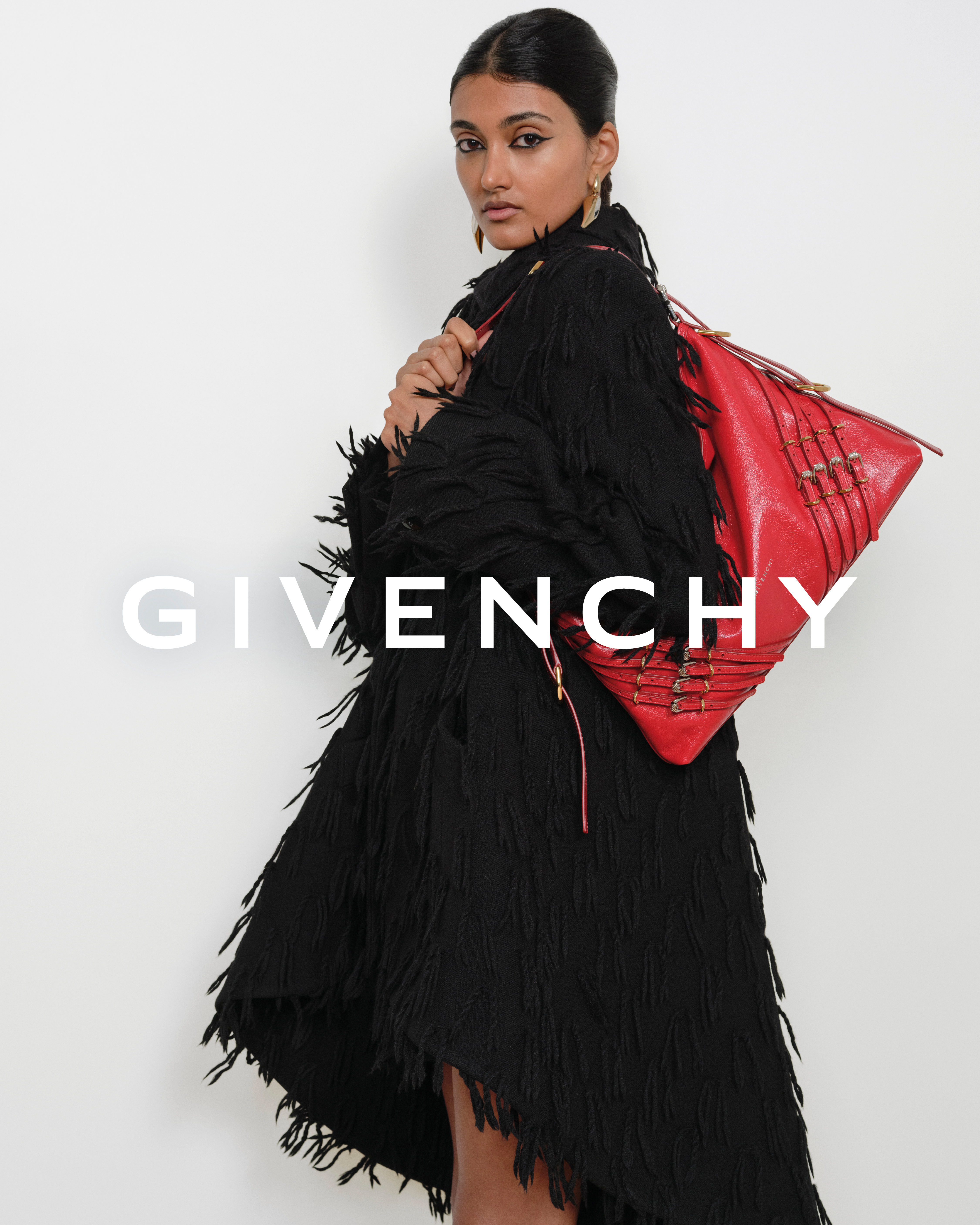 The Unique Charm of Givenchy 22 Tie