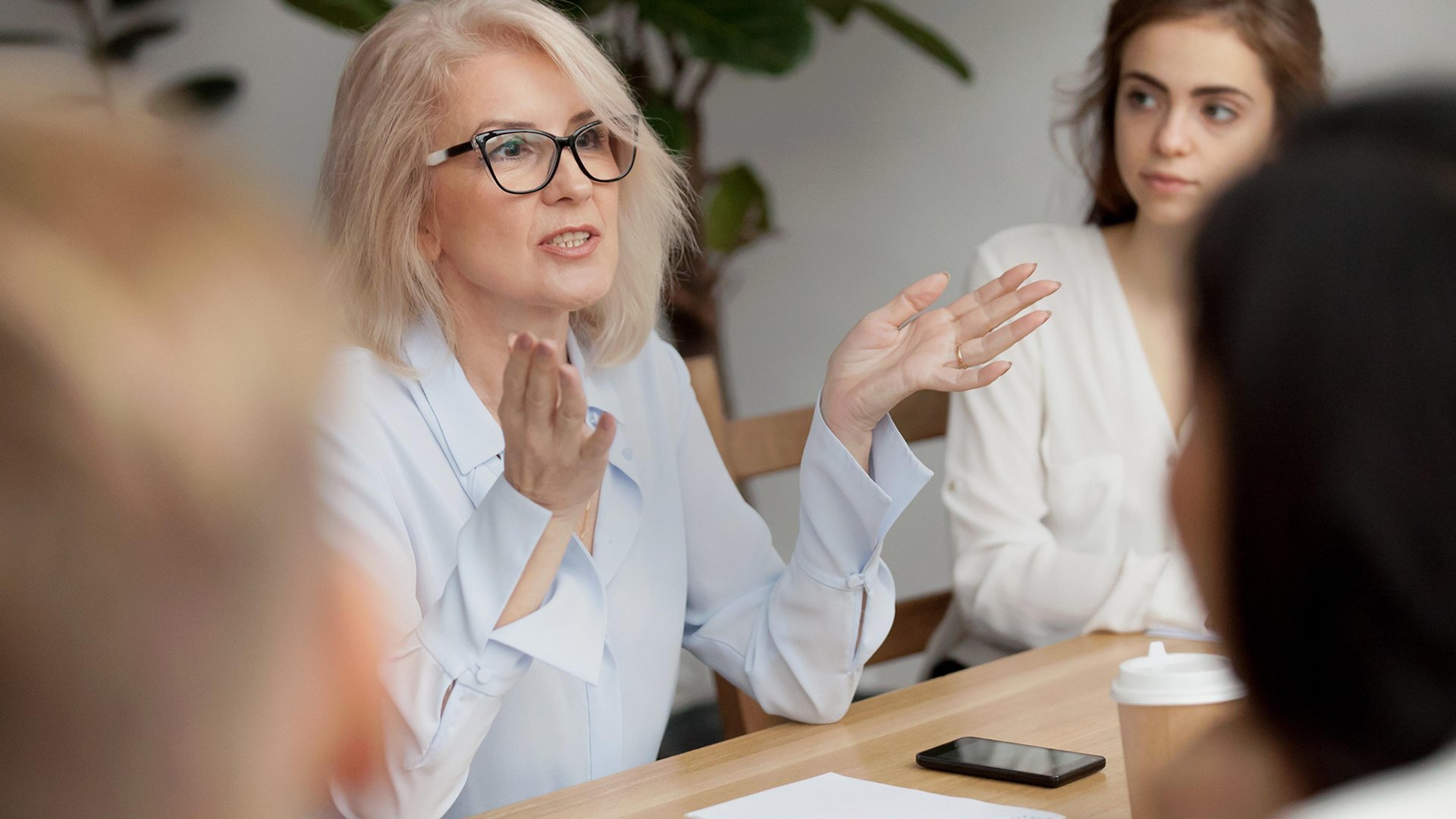 Empowering Women in the Business World: The Unstoppable Trend of Female Corporate Ties