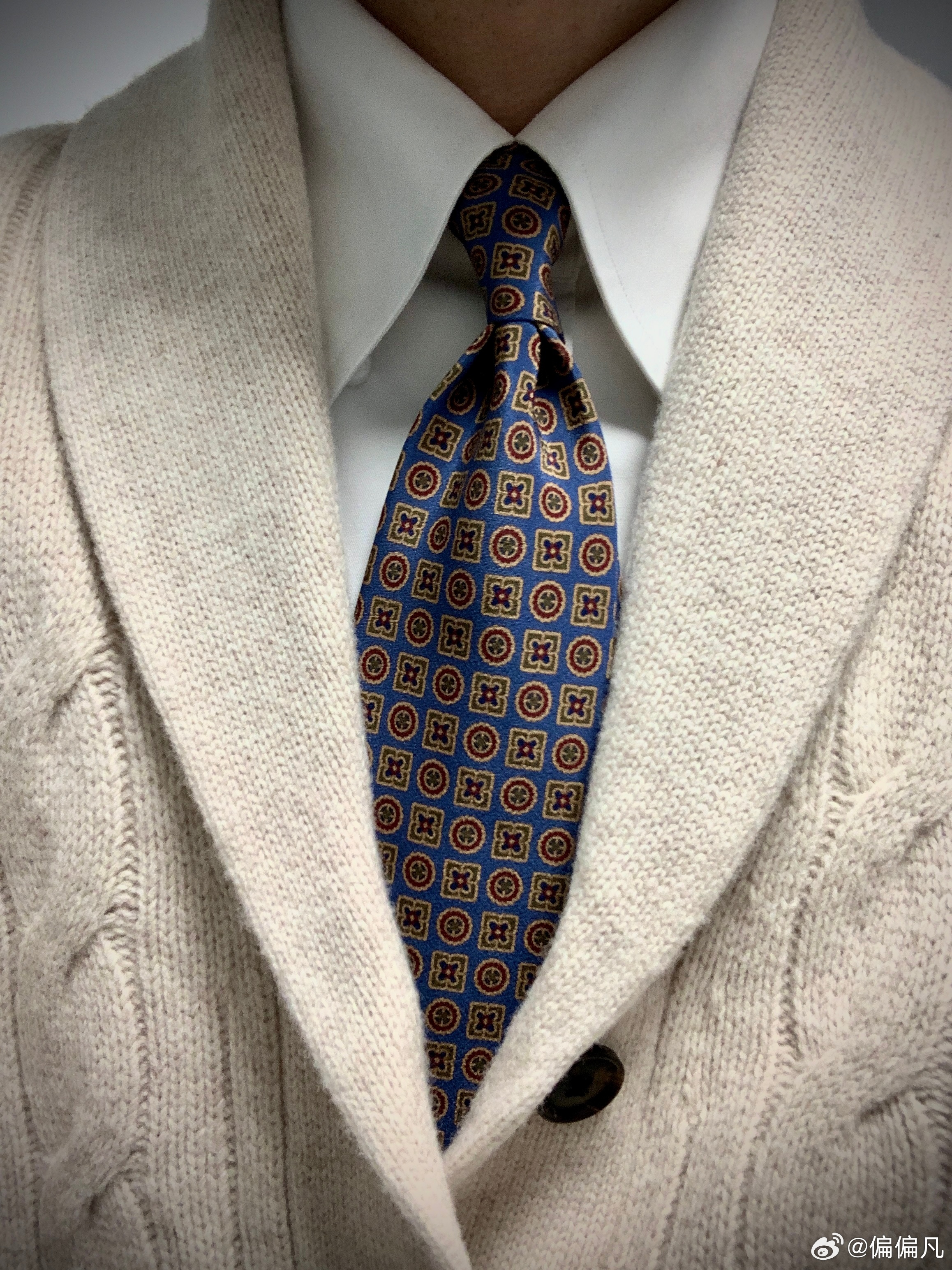 The Art of Mastering the Tie: A Guide to 巧妙领带