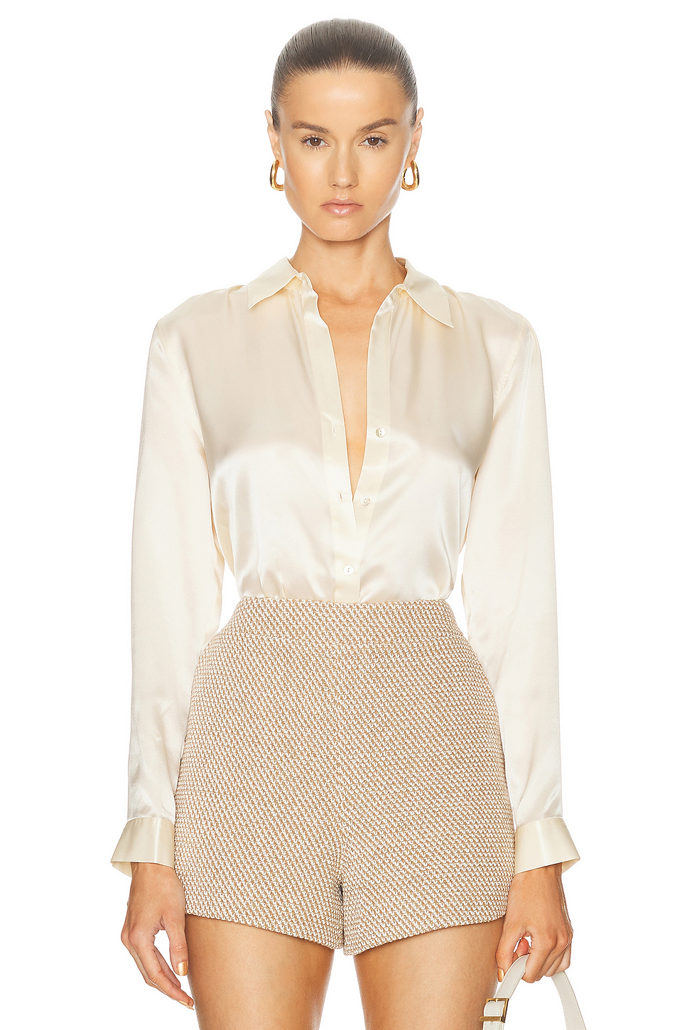 The Stylish Summer Blouse with a Ladylike Tie