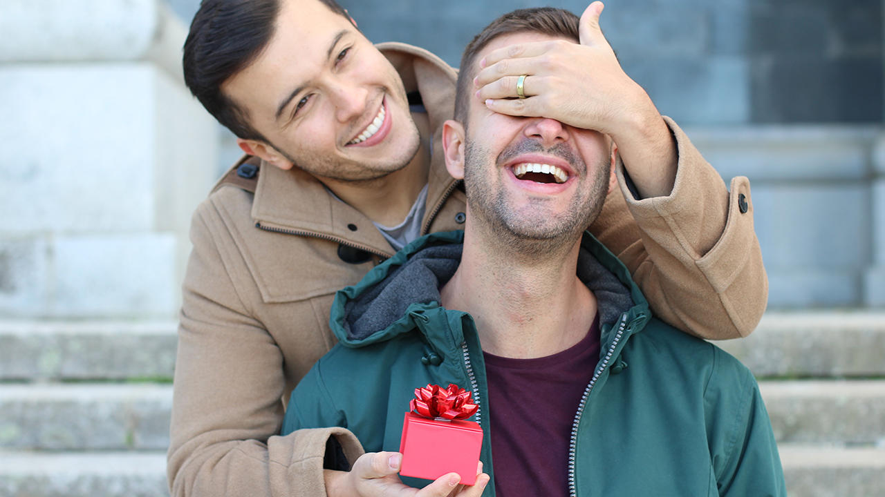 Gifting a Tie to Your Boyfriend: A Brand Bag Story