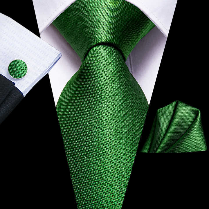 The Subtle Allure of a Mens Green Tie