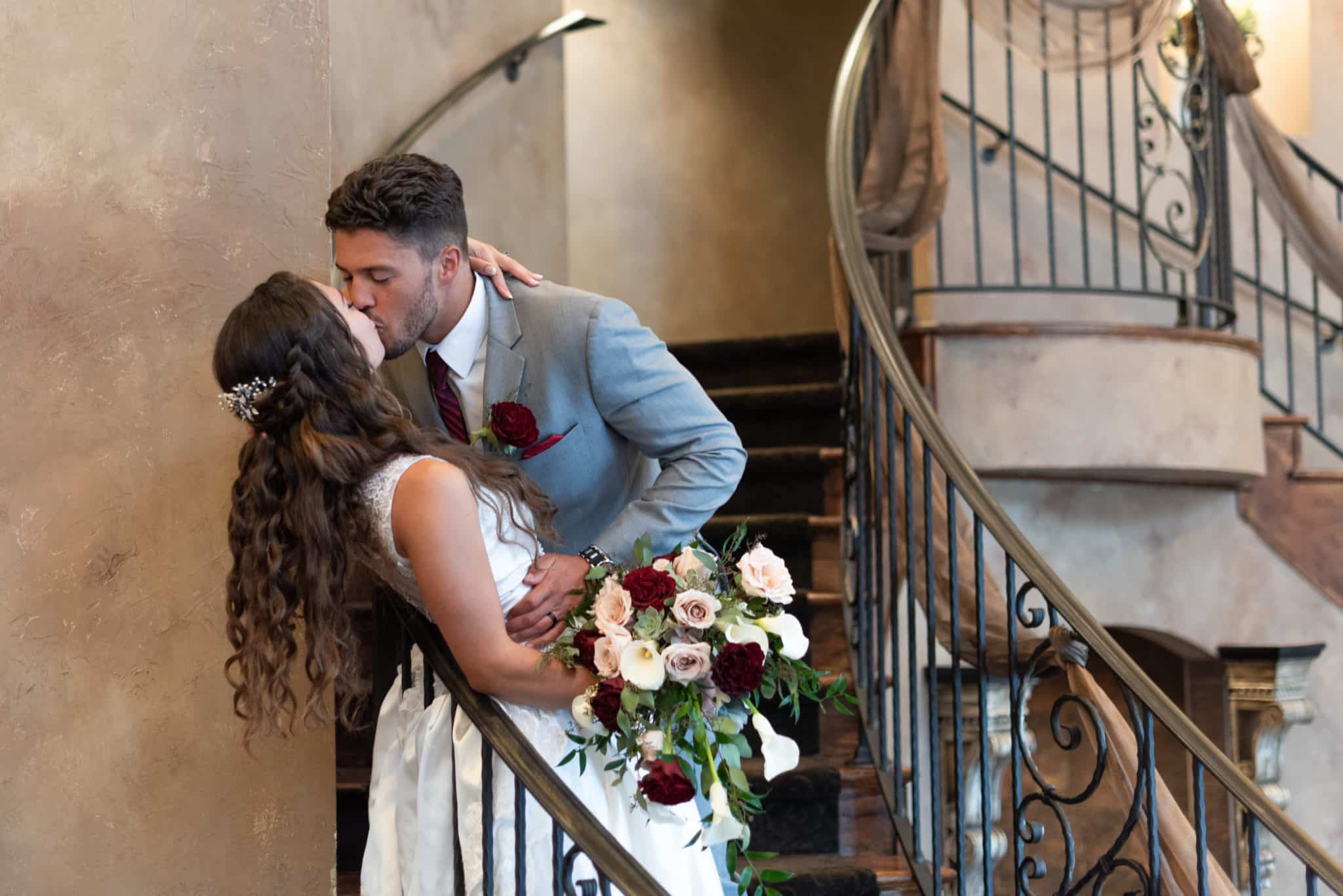 How Long Should a Wedding Tie Be?