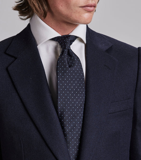 Ocean Blue Suit Tie: The Perfect Pair for Any Occasion