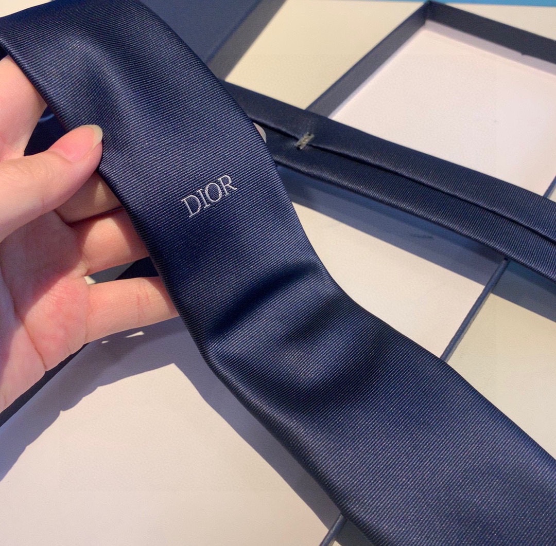 Dior Mens Tie: A Fashion Icon