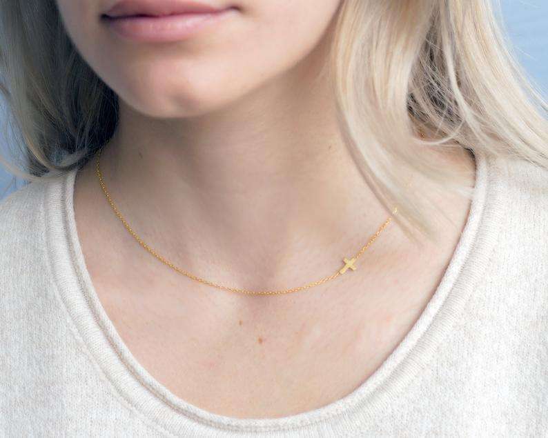 Understated Charm: The Best Lady’s Tie Necklaces