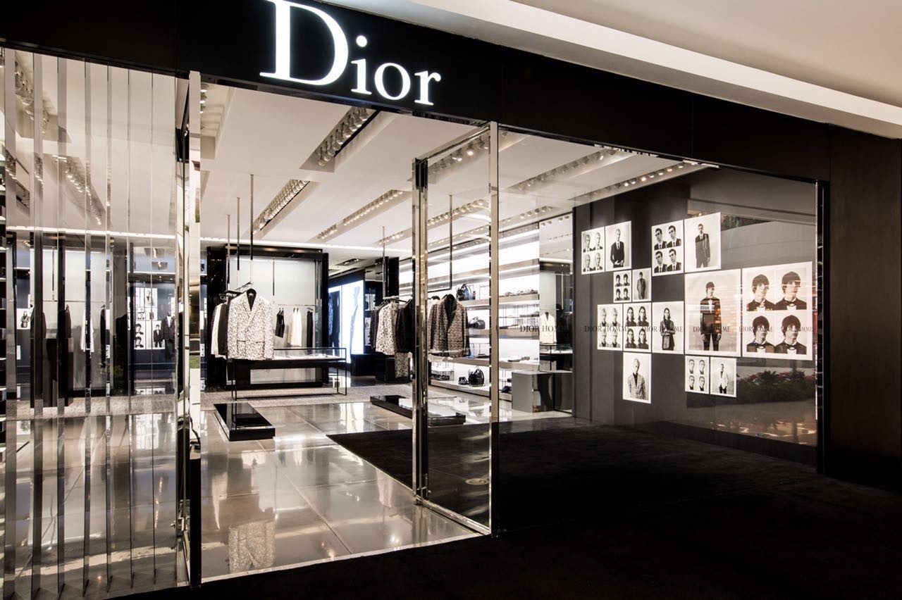 The Unique Charm of Dior Ties in Hong Kong