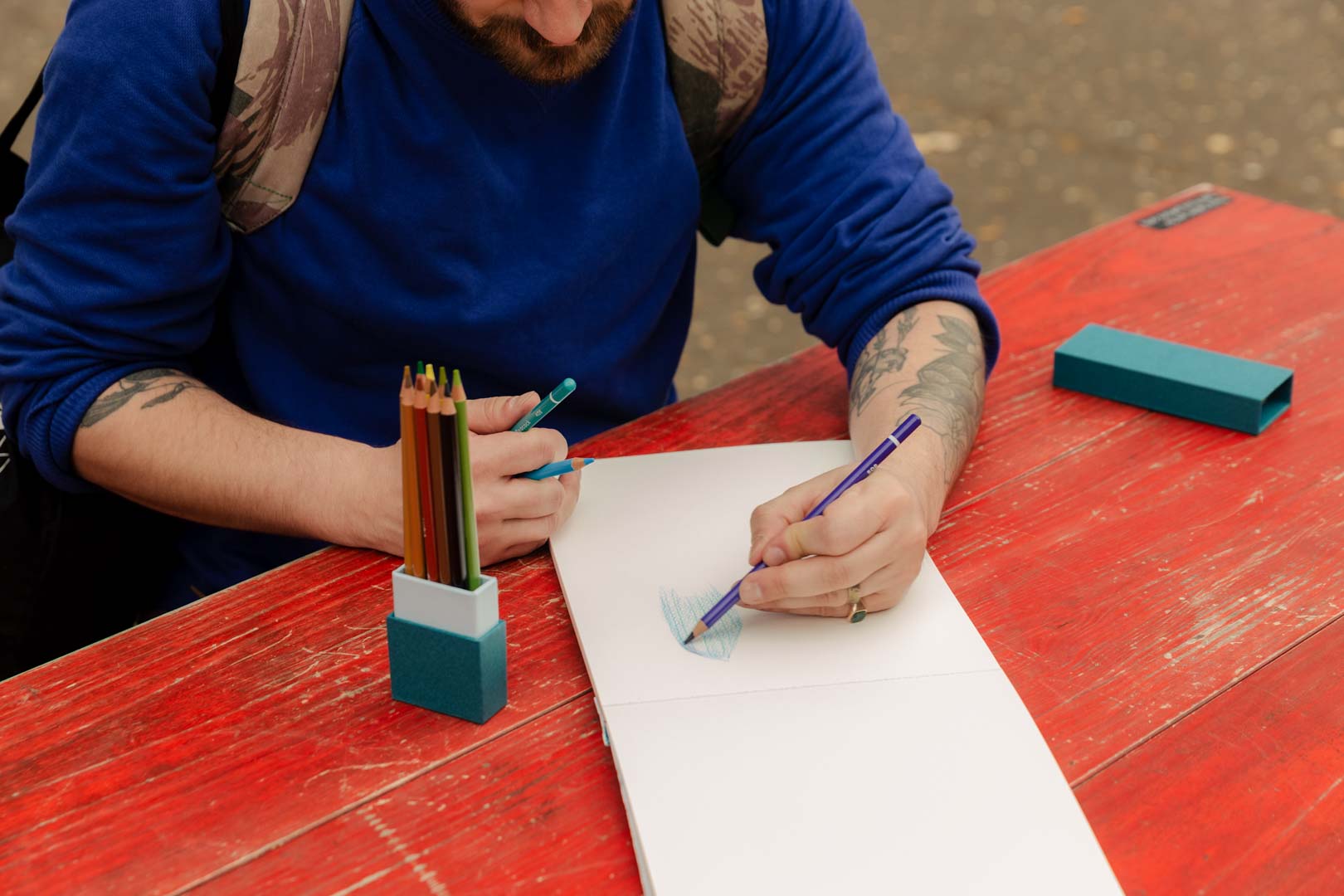 The Art of Drawing a Tie with Pencils