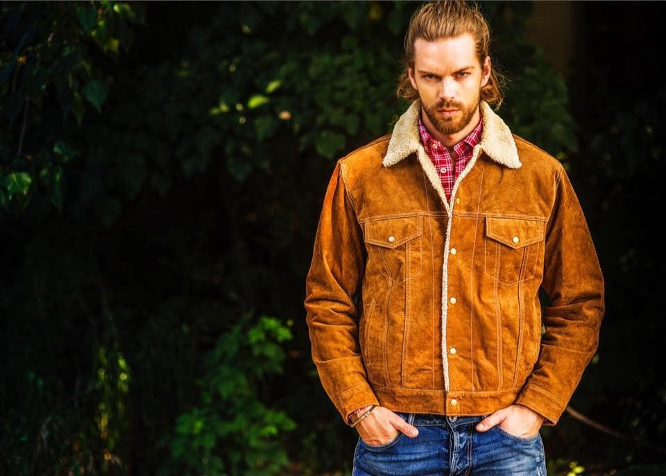 The Unique Charm of a Tie-wearing Cowboy Jacket