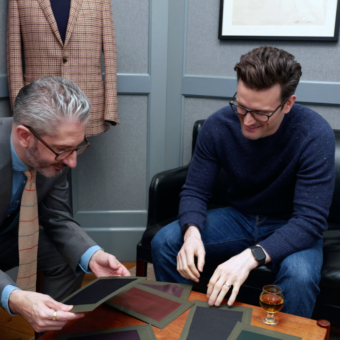 Dads Tie-making Talent: The Art of Creating Meticulous Wristwatches and Pocket Watches