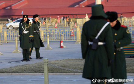 The武警拉领带 Ceremony: A Unique Military Tradition