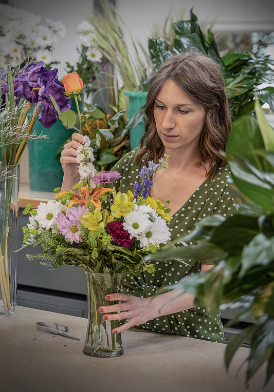 The Art of Wearing Flowers and Ties: A Womans Guide to Dressing for Success