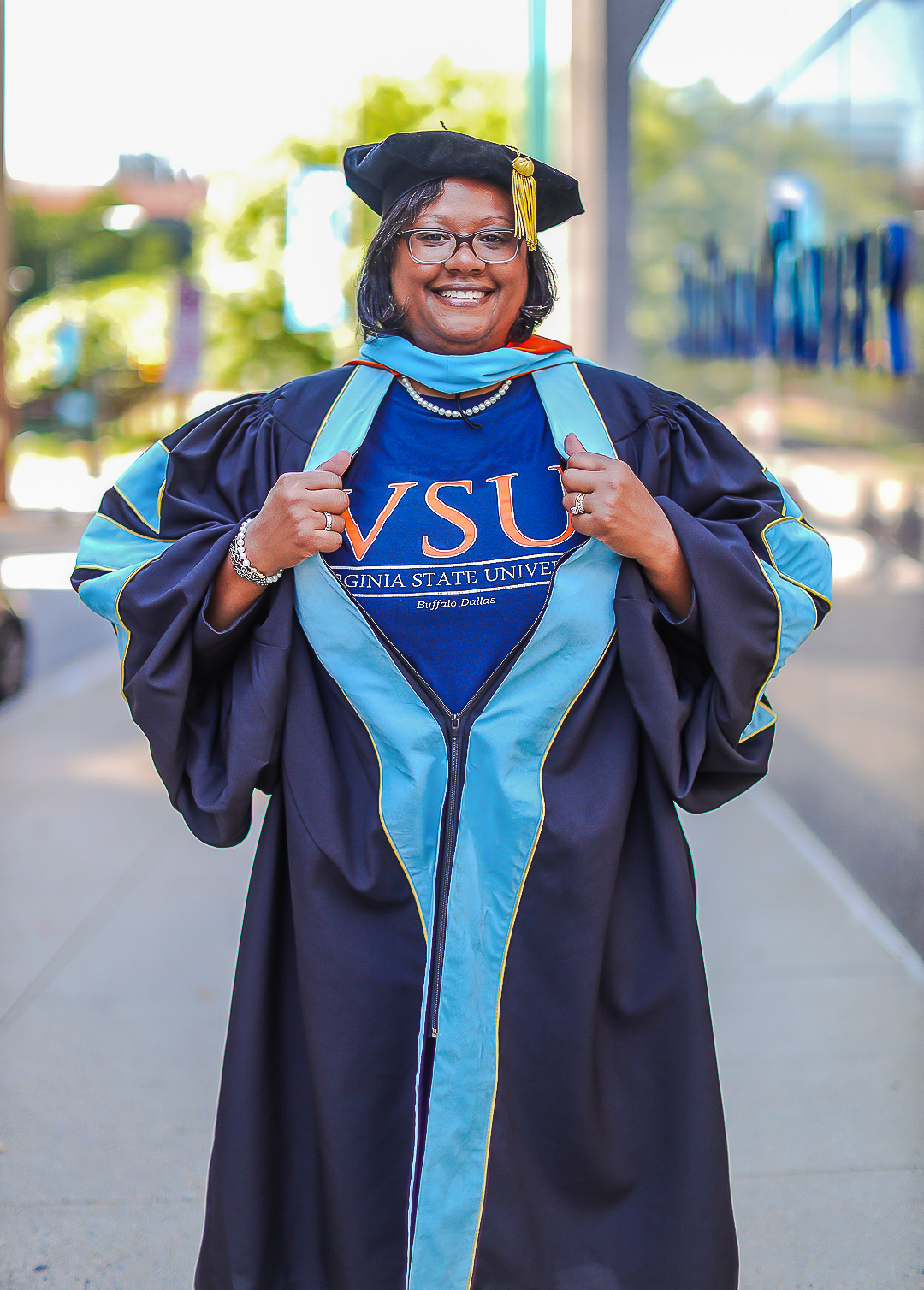 The Color of Tie for Graduation Photos: Brands and Styling Tips