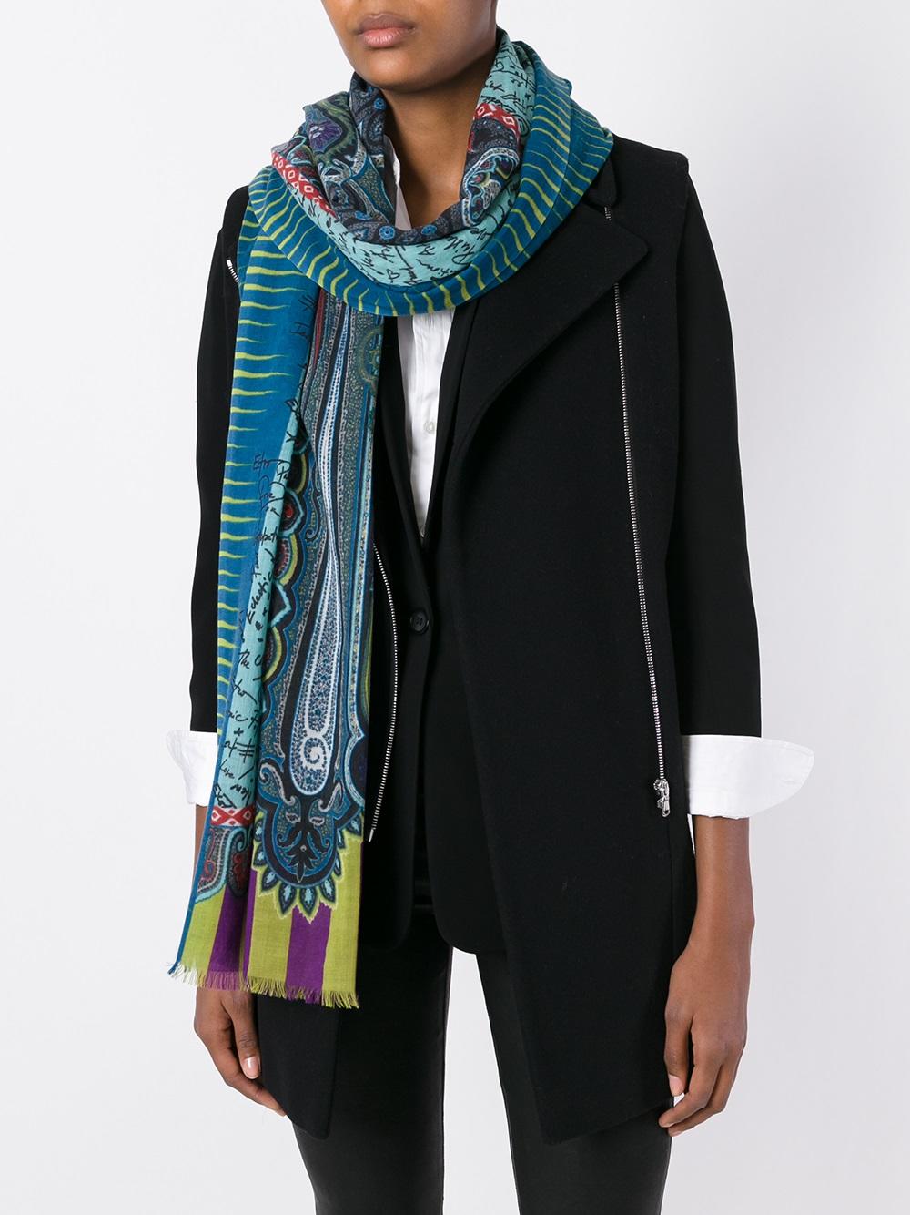 Ocean Wave Scarf: A Statement of Style and Subtle Elegance