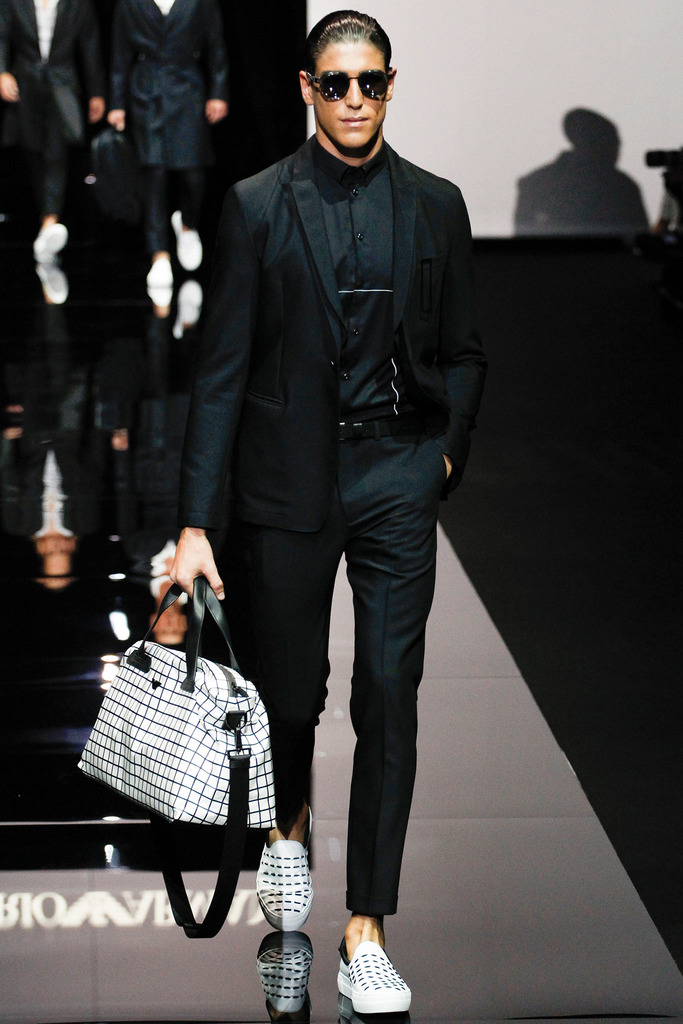 Exploring the World of Armani: A Masterpiece in Mens Wear