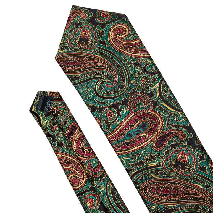 The Unique Charm of Han Yangs Eclectic Tie