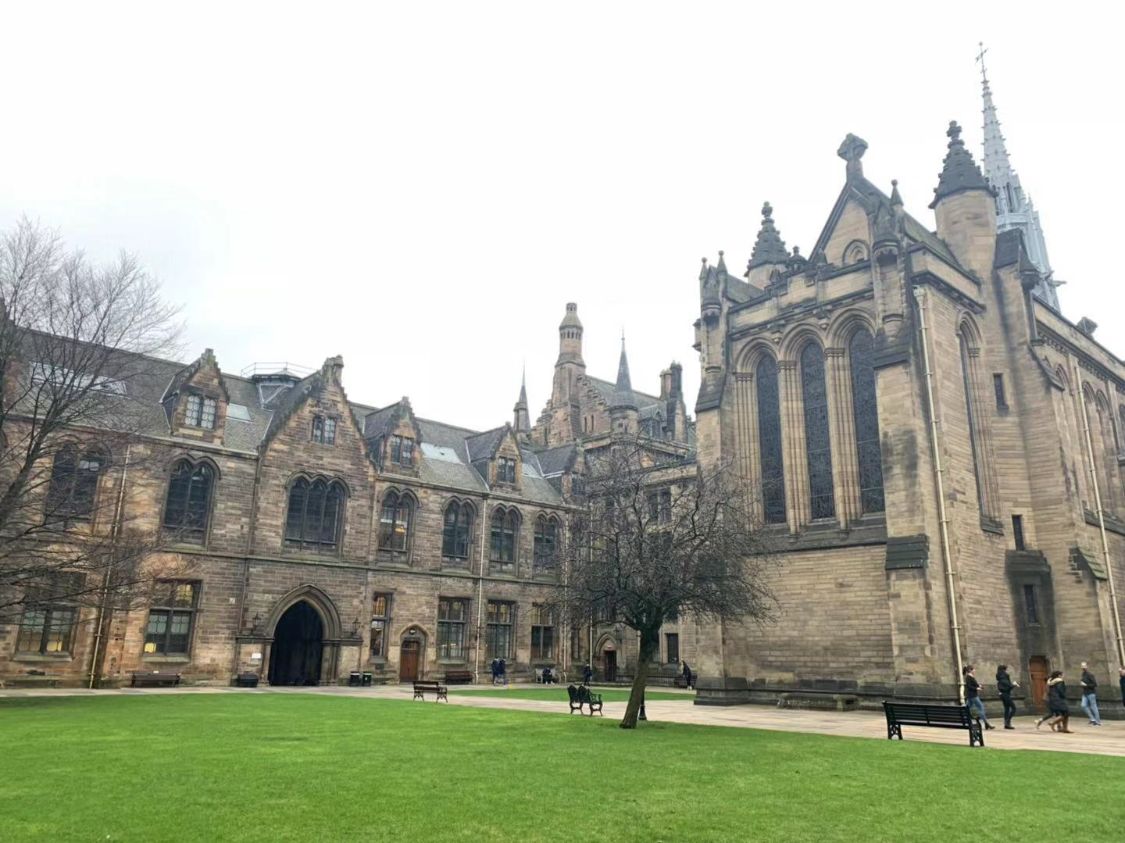 The Enchanting allure of the University of Edinburgh Tie