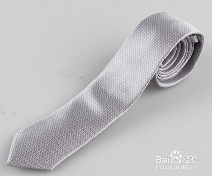 手工布料领带， The Art of Crafting Personalized Ties