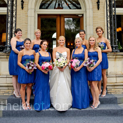 A Subtle Yet Stylish Wedding: The Beauty of a Blue Tie