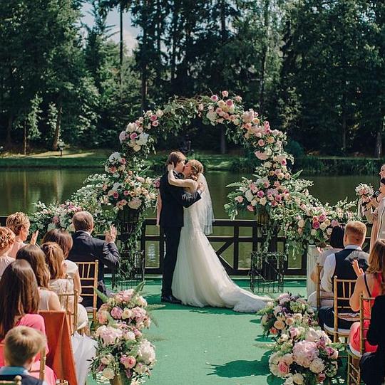 The significance of the wedding tie and handkerchief in the pocket