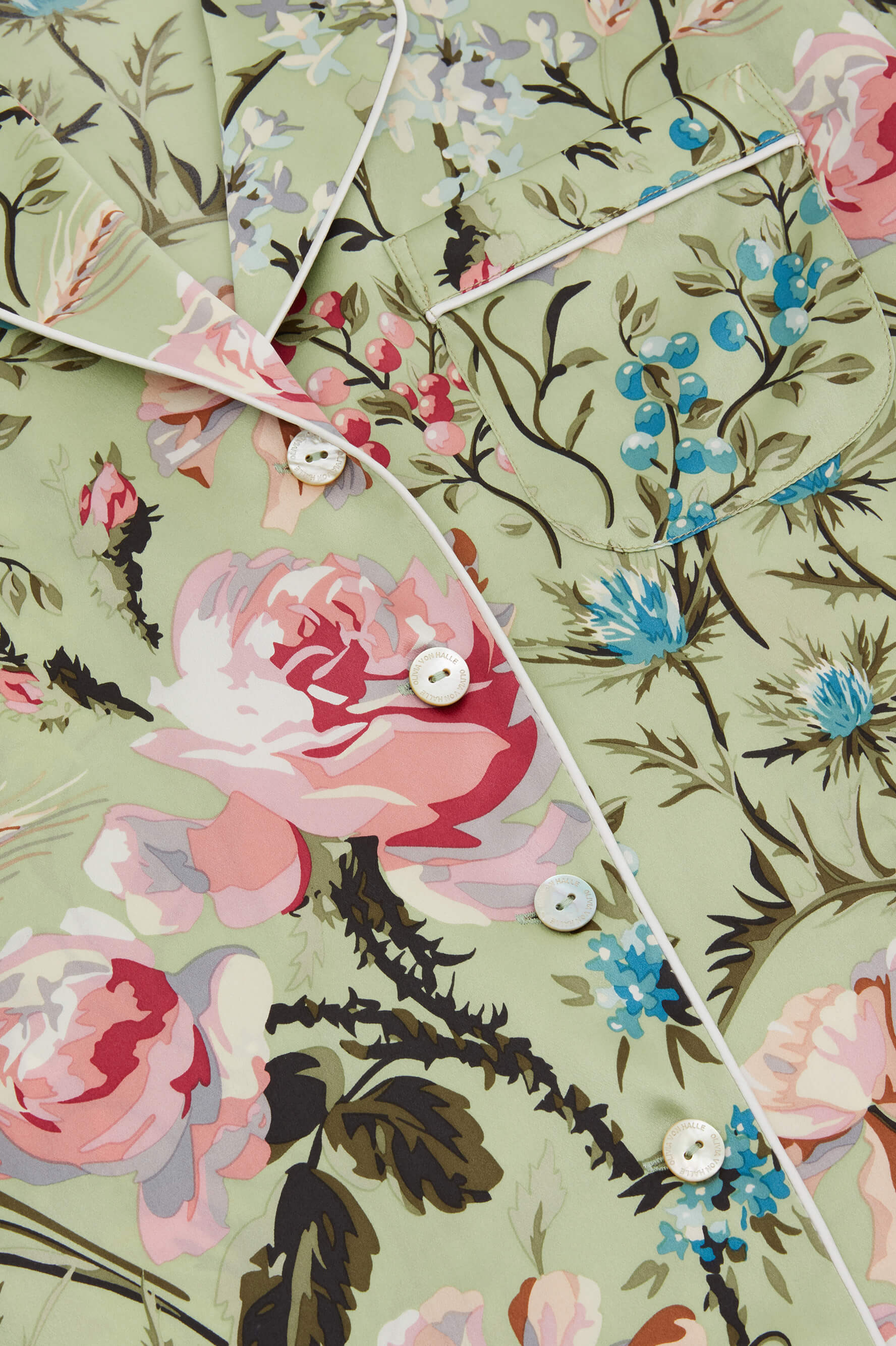 Flower-Patterned Ties: The Enduring Elegance of Luo Jialiang