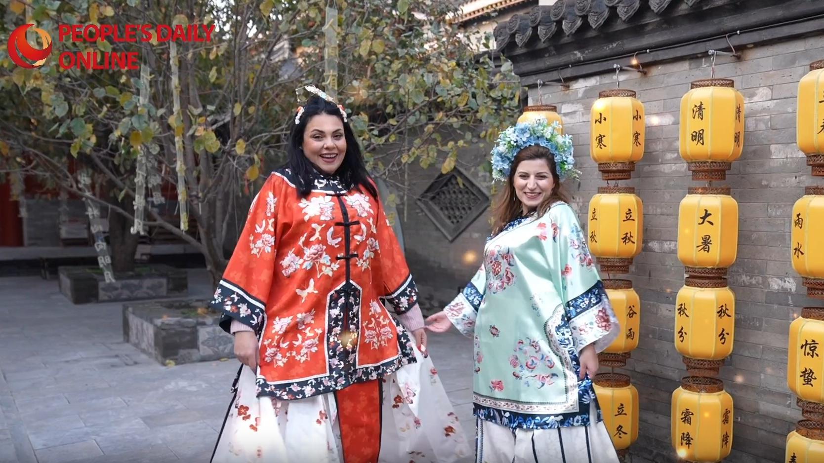 Unveiling the Timeless Elegance: The Allure of Ties in Traditional Chinese Costumes