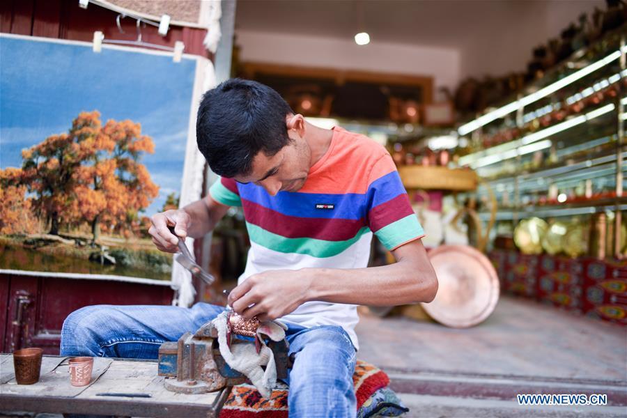 Crafting the Perfect Tie in Gansu: A Guide to Custom-Made Neckties