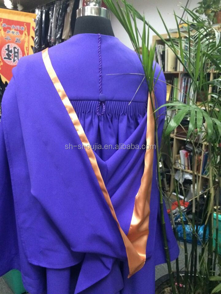 The Unique Charm of a Blue Tie for Graduation Robes