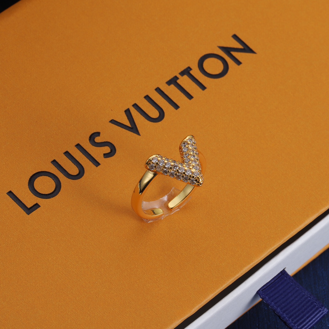 The Unique Charm of LV Duckss Tie