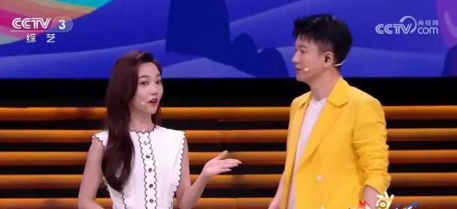 The Unique Charm of Jiang Shan’s Tie