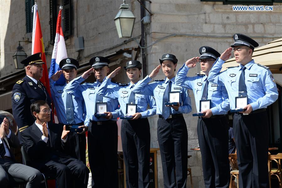 The Significance and Cultural Significance of the Spring Festival Gala Armed Police Tie