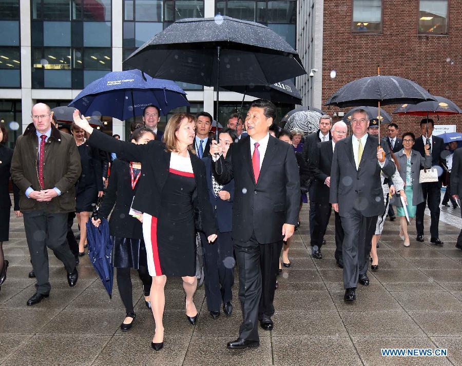 The Unique Tie of Singapores Foreign Minister