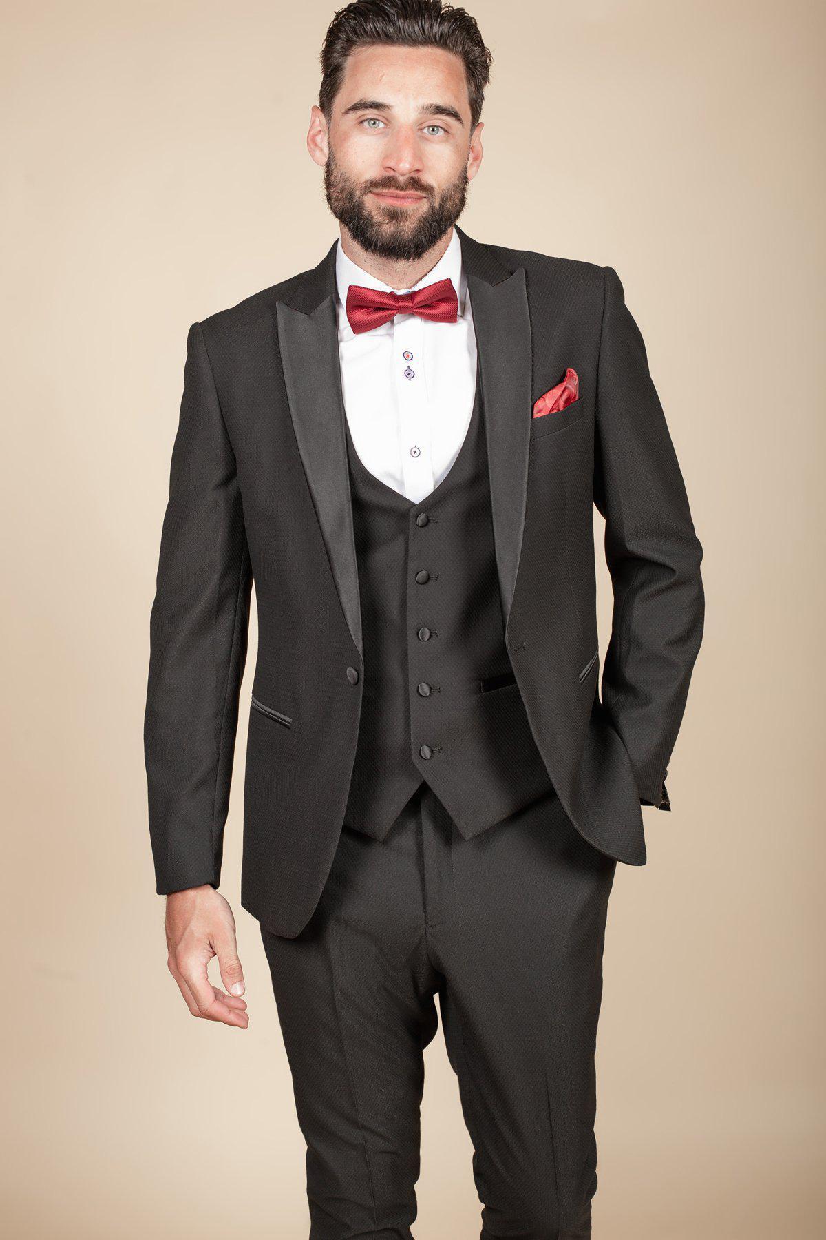 The Unique Charm of Men’s Black Suit and Tie